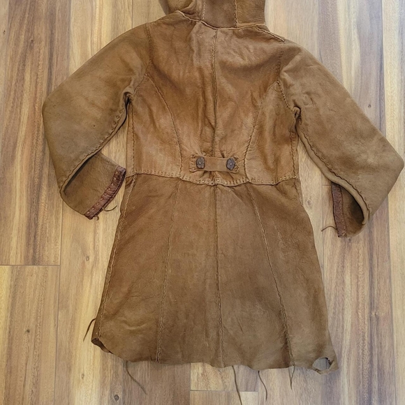 Braintan Buckskin Jacket - Picture 4 of 4